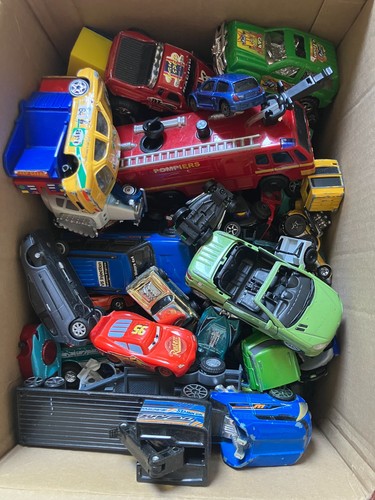 Lot voitures miniatures - lot,