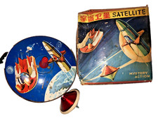 Antique Tin Toy Satellite Red China Space Toy Mystery Action Vintage Fer Used 60