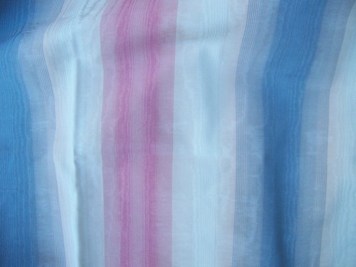 Ancien coupon tissu moire - de,