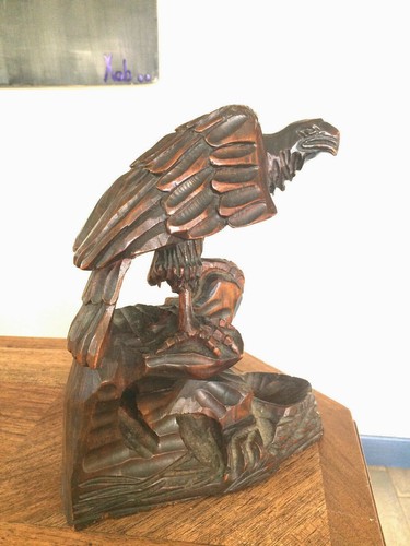 Jolie sculpture bois rapace - en,