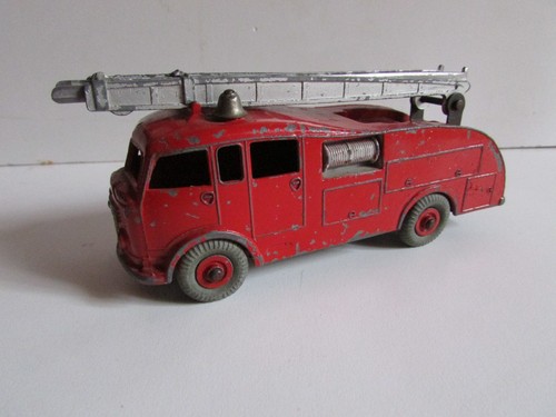 Dinky toys fire engine réf - fire,