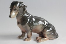 Chien Teckel porcelaine Karl