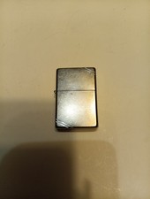 Briquet Zippo Essence