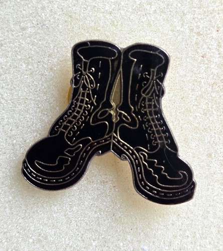 Pin chaussures doc martens - doc,