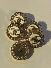 5 Boutons Chanel Beige Dore