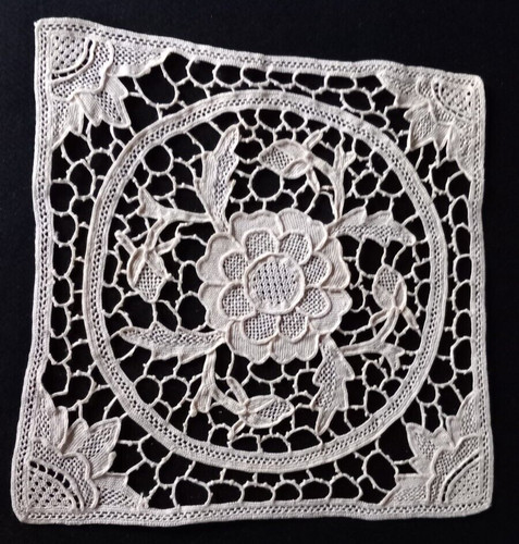 Linge ancien napperon - linge,