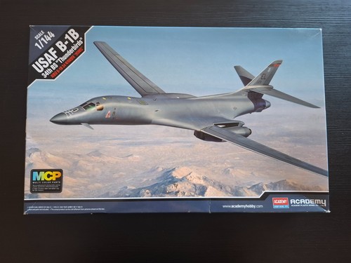 Academy usaf 1 144 - academy, 1/144