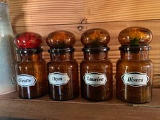 4 anciens pots à épices en