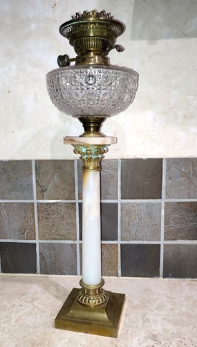 Grande lampe pétrole - à,