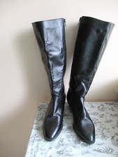 Paire de bottes femme  marque