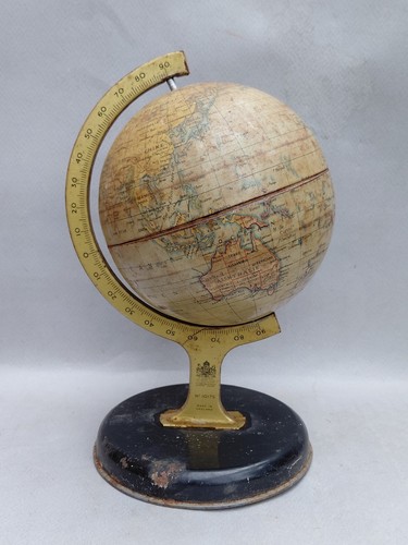 Petit globe terrestre - en, metal