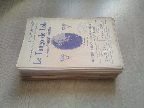 Tres ancien partitions - ancien, de