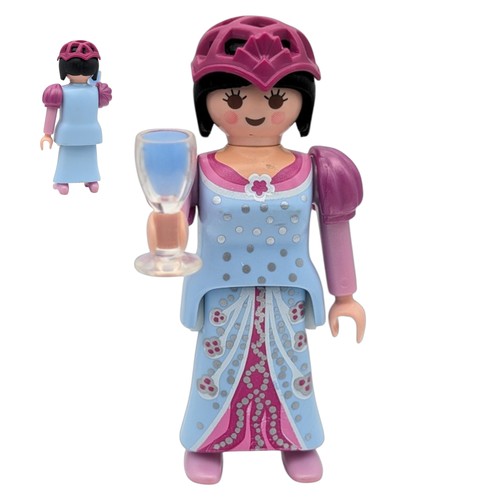 Playmobil figurine femme robe