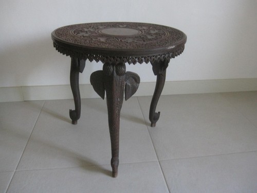 Ancienne table basse - , –