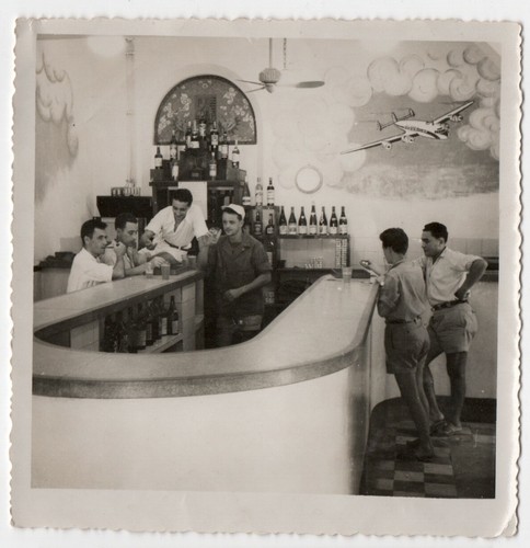 Photo anonyme bar des - bar,