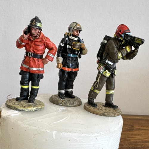 Lot 3 figurines - lot, n.8-