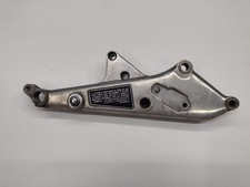 PLATINE REPOSE PIED  DROITE