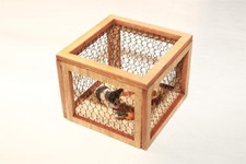 VINTAGE SMALL RABBIT CAGE - Dollhouse Furniture 1:12
