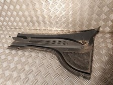 Baie de pare brise Gauche -