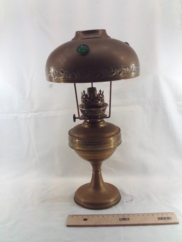 Ancienne lampe pétrole - ancienne, en