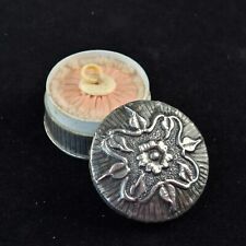 Petit Poudrier En Etain