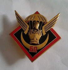 Insigne Tap Para 60°