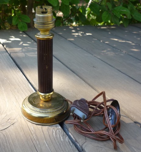 Pied lampe style empire - de,