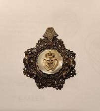 Authentic antique pendant jewel: the coat of arms of the Vendée.