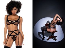 Lingerie ensemble sexy