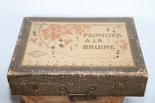 Ancienne Boite de peinture