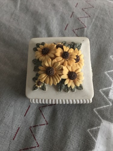 Petite boite biscuit fleurs - petite,