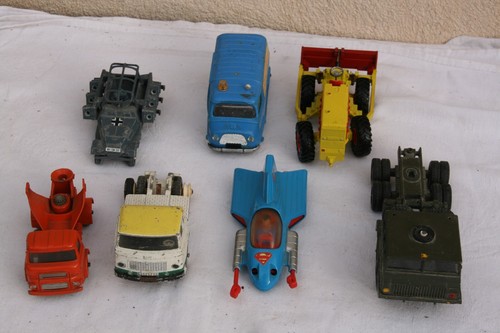 Lot jouets petites voitures - petites,