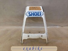 entourage du feu arriere pour