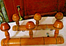 2 Jolis  porte manteaux en