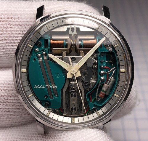 Vintage 1966 bulova accutron - bulova,