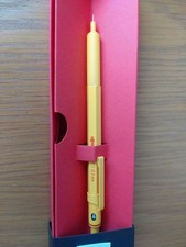 Crayon mécanique jaune