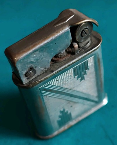 Ancien briquet essence - , feudor