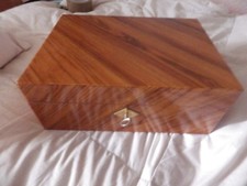 boite à cigare en bois de