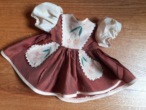 Jolie robe poupée - jolie,