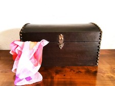 Petit Coffre ancien Art