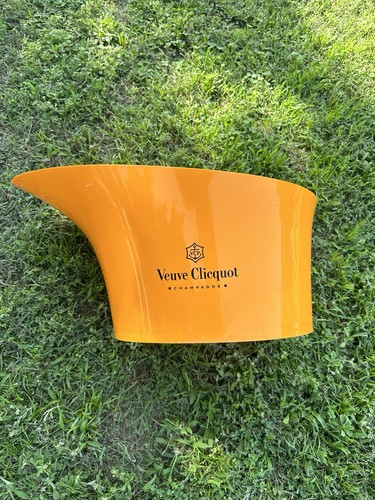 Veuve clicquot ice bucket - ice,