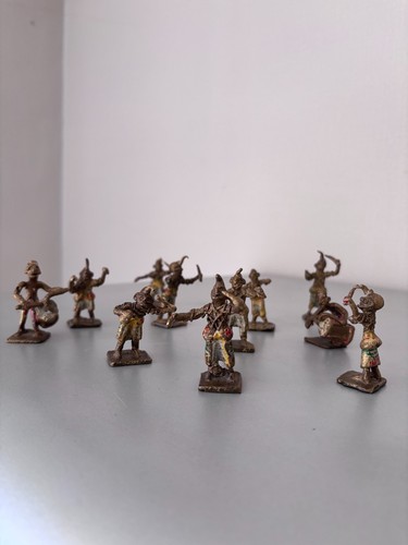 Figurines africaines anciennes - figurines,