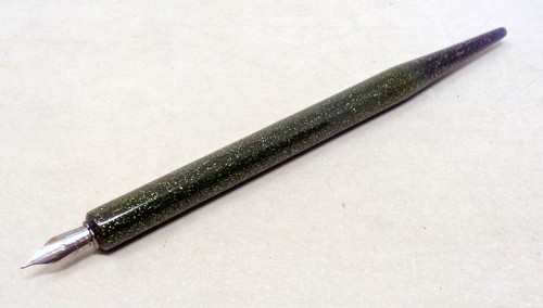 Joli porte plume ancien - joli,