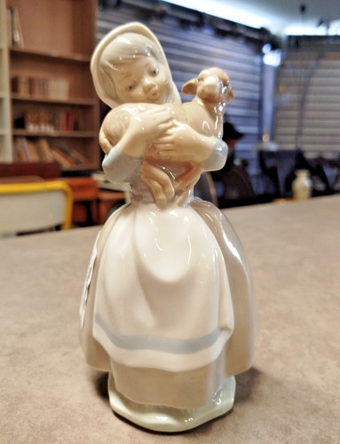 Nao lladro statuette - nao,