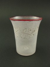 Gobelet avec fils en verre