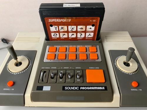 Console jeu video vintage - console,
