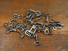 old, lot 32 small keys, padlock, furniture, box, lock, key, key