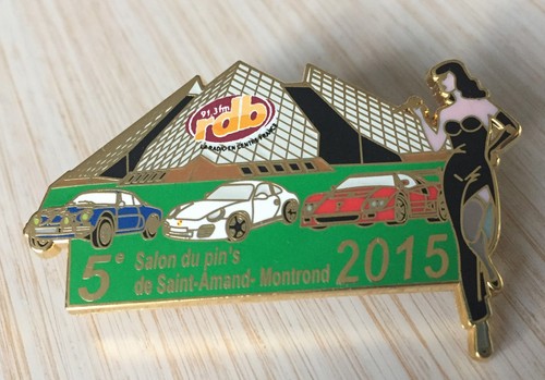 Tres rare pin voiture - pin's,