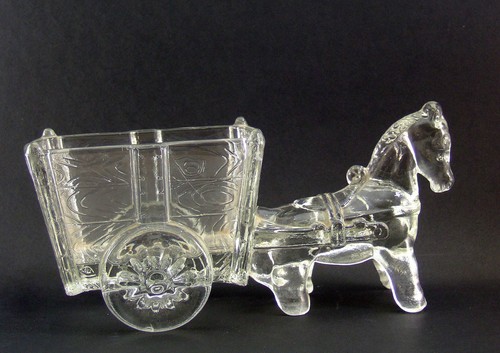 Charrette verre tiree par - charrette, en