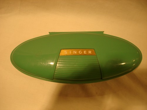 Singer buttonholler with - singer,